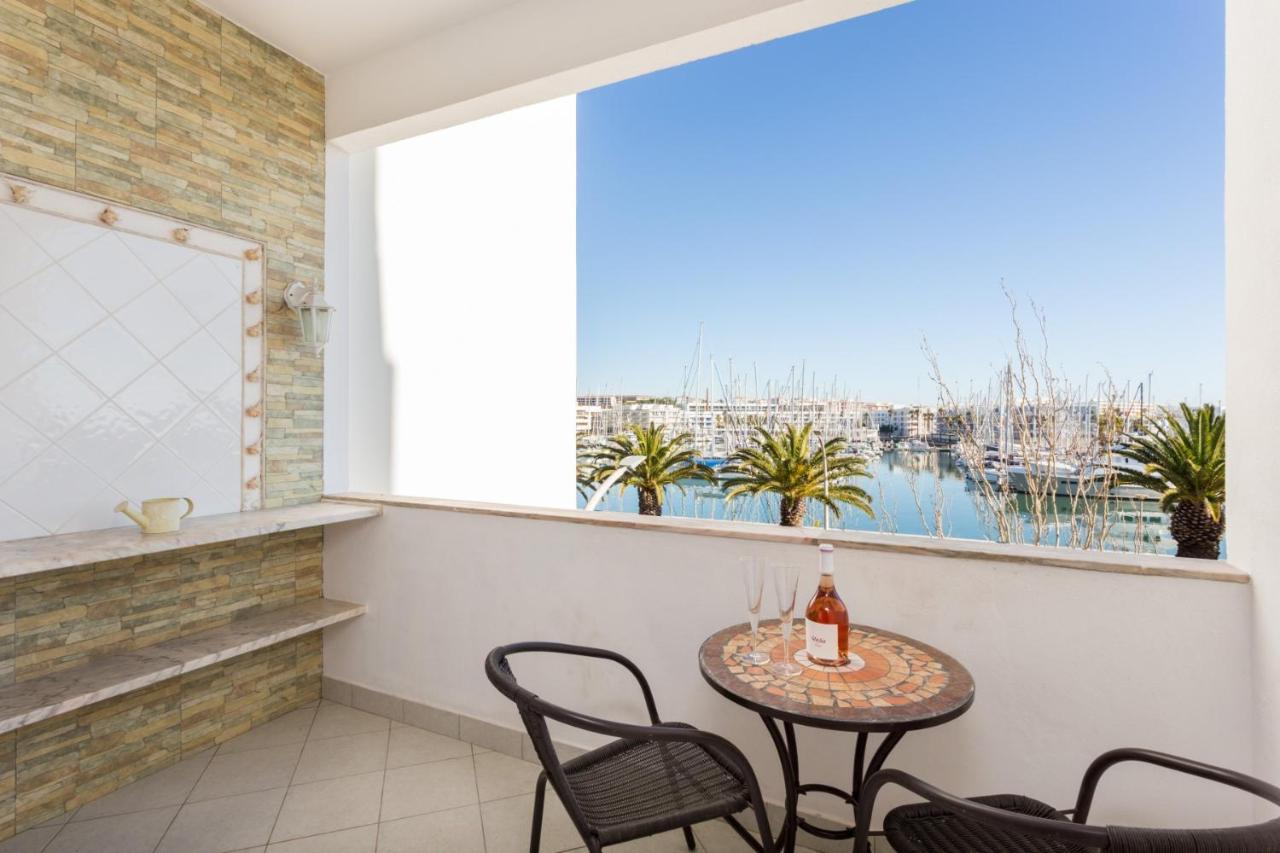 Studio Marina View By Seewest Lagos Luaran gambar