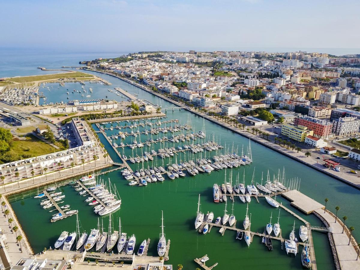 Studio Marina View By Seewest Lagos Luaran gambar